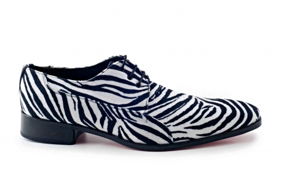 Modèle de chaussures Faunia, fabriqué en Vecton zebra blanc-noir.