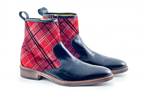 Modèle de butin Glasgow, fabriqué en noir cuir nappa et rouge écossais