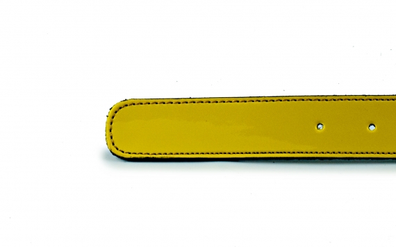 Piccadilly belt model, manufactured in lemon and purple patent leather.