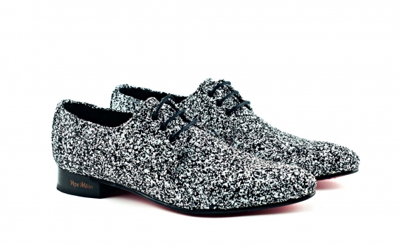 Zapato modelo Black&White Festival, fabricado en glitter blanco y negro