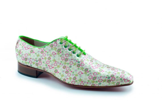 Modèle de chaussures Niza, fabriqué en textile fantaisie 415