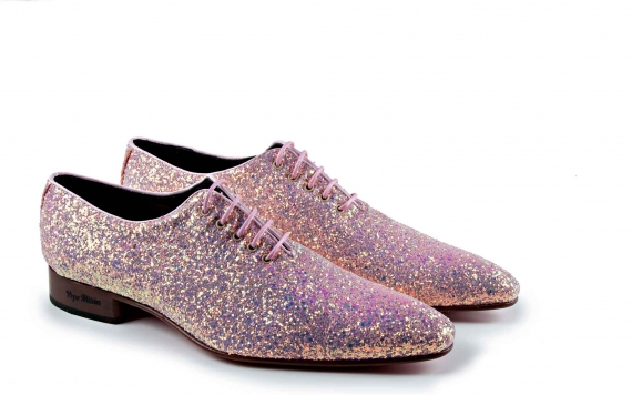 Zapato modelo Cosmos, fabricado en glitter windy cipria