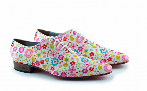 Modèle de chaussures Peace, fabriqué en Marselle fantaisie. 