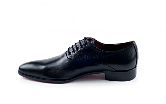  Manager model shoe, made in Black Jackal.