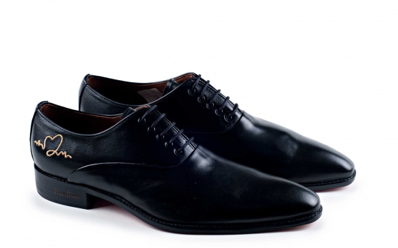  Manager model shoe, made in Black Jackal.