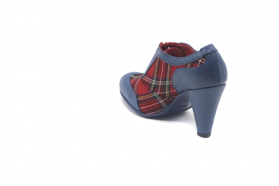 Modèle de chaussure rouge Glasgow, en textiles écossais et cos napa