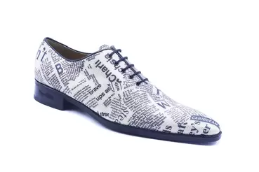 Modèle de chaussure Periódico, fabriqué en Periódico Rizas Hielo