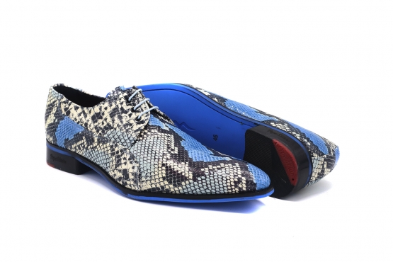 Modèle de chaussure Fenix,  fabriqué en Cobra Turquesa
