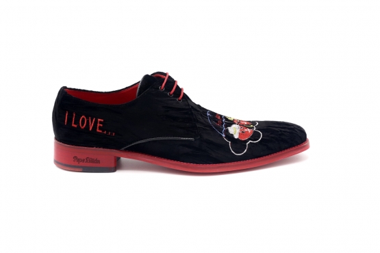 Zapato modelo Valentines, fabricado en Terciopelo Plisado - Bordado San Valentín 1