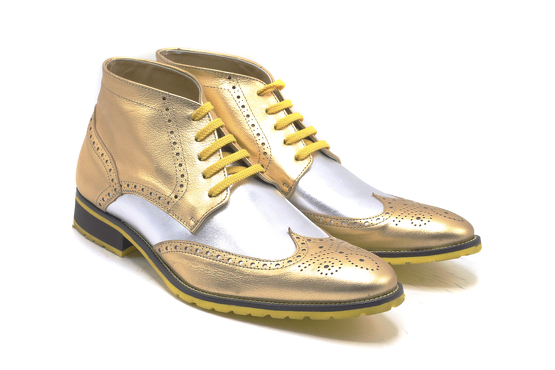Esre Boots shoe model, manufactured in Piel Napa Oro Plata