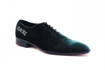Leen model shoe, manufactured in Terciopelo Verde