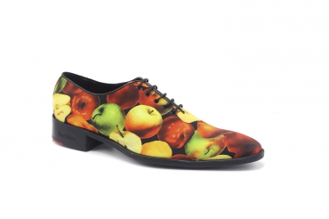 Zapato modelo Apple, Fabricación en raso fantasía manzanas