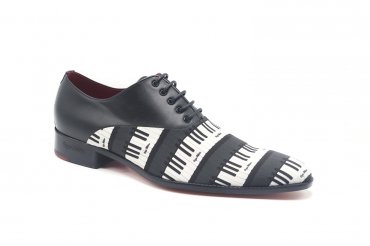 Zapato modelo Mozart, fabricado en Fantasia Teclas Piano Napa Negra