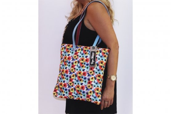 Bolso modelo Banksiae, fabricado en Fantasia Margaritas