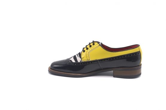 Zapato modelo Melman, fabricado en Charol Amarillo, Negro Cebra Negra y Blanca