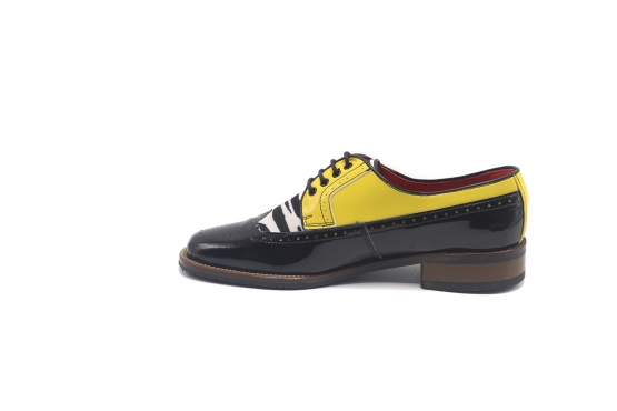 Zapato modelo Melman, fabricado en Charol Amarillo, Negro Cebra Negra y Blanca