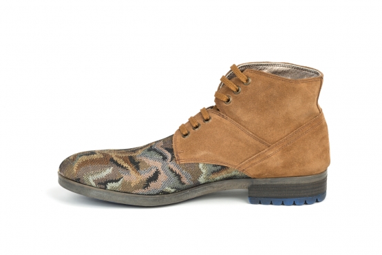 Hectus model boot, manufactured in kaki azores and afelpado 104.