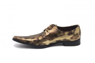 Zapato modelo Ture, fabricado en Napa Leopardo
