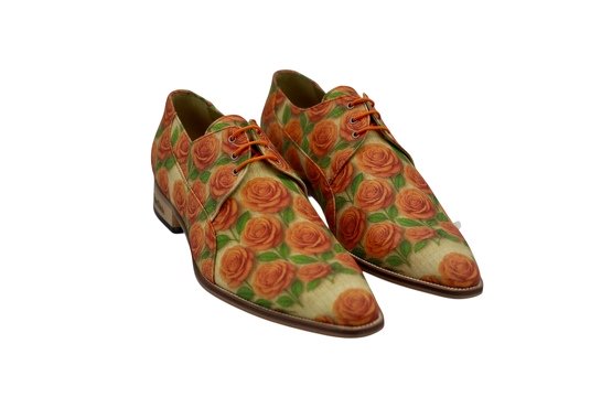 Zapato modelo Perfumery fabricado en roses Velvet nº2.