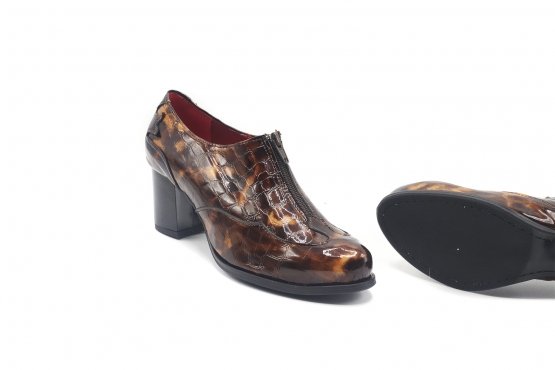 Marin shoe model Indigo, manufactured in Croco Patent Martini 3019