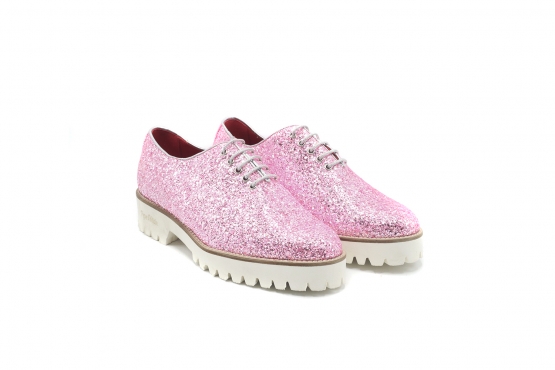 Zapato modelo Aura, fabricado en 109 Glitter 97 c1 Vivos Plata