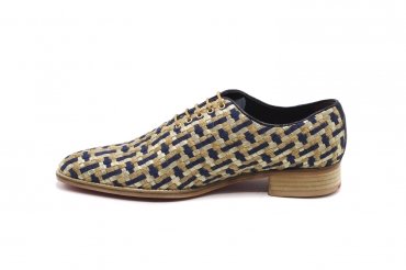 Modèle de chaussure Ceres, fabriquée en 120 Izma Metal Marino Napa