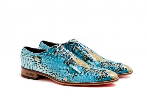 Luccano model shoe, made in turquoise cobra.