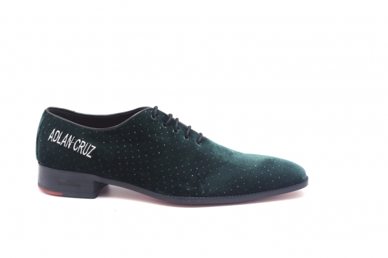Leen model shoe, manufactured in Terciopelo Verde