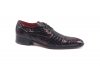 Zapato modelo Troupe, fabricado en Croco Patent Burdeos
