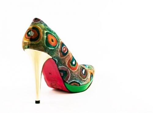 Zapato modelo Good Mood fabricado en serraje afelpado chueca.