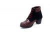 Ankel Boot model Picture, manufactured in Onr-Coco Smug Nº3 Afelpado Negro.