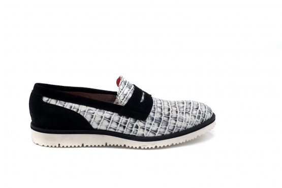 Corey Shoe model, manufactured in Coco BW y Afelpado Negro
