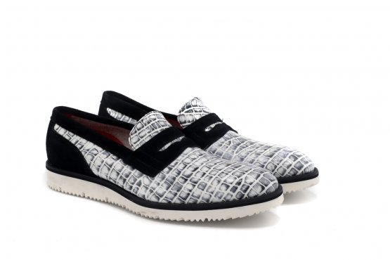 Corey Shoe model, manufactured in Coco BW y Afelpado Negro