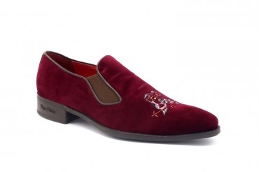Modèle de chaussure Chaucer, fabriqué en TERCIOPELO ROJO AFELPADO MARRÓN