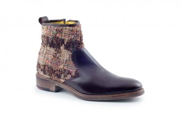 Arena model short-leg boot, manufactured in niger desigual nº1 nappa. 