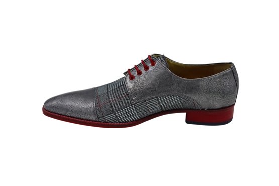 Modèle de chaussure Chanlous, en gris perle et gris écossais.