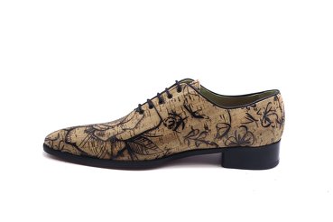Modèle de chaussure iNK, fabriqué en Corcho Tattoo