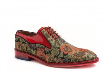 Modèle de chaussure Braviano, fabriquée en fantaisie bedel et cuir verni rouge.