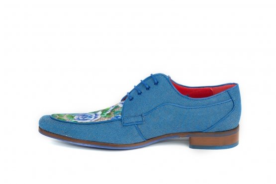  Modèle de chaussure Milany, fabriquée en pichu bleu fantaisie et M-30 marine