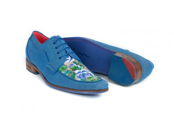  Modèle de chaussure Milany, fabriquée en pichu bleu fantaisie et M-30 marine