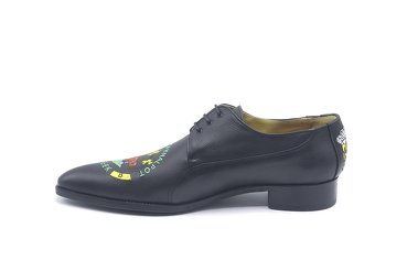 Jeroen shoe-model, manufactured in Napa Negra con bordado KNOR