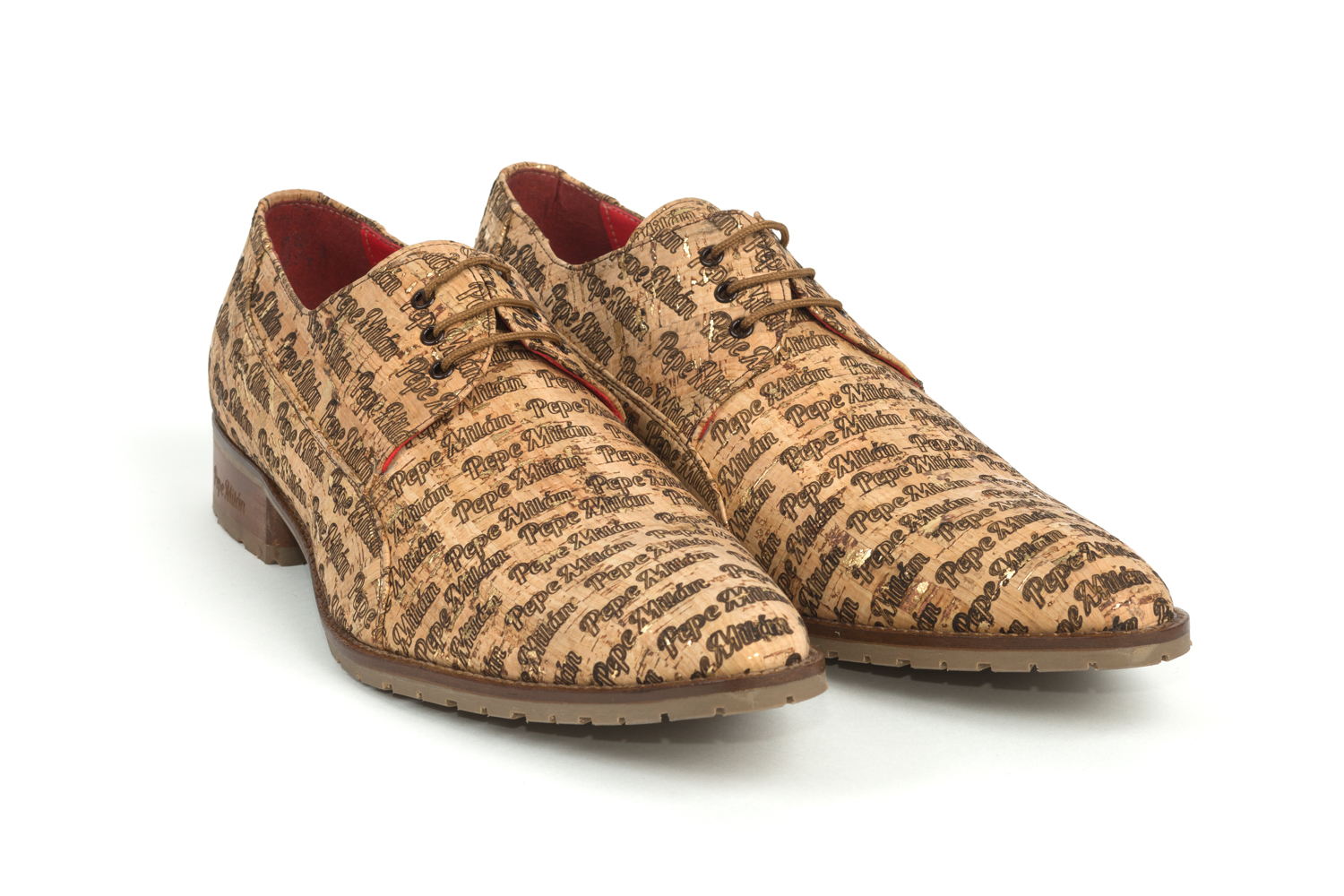 Zapato modelo Gold heart, en corcho Milán.