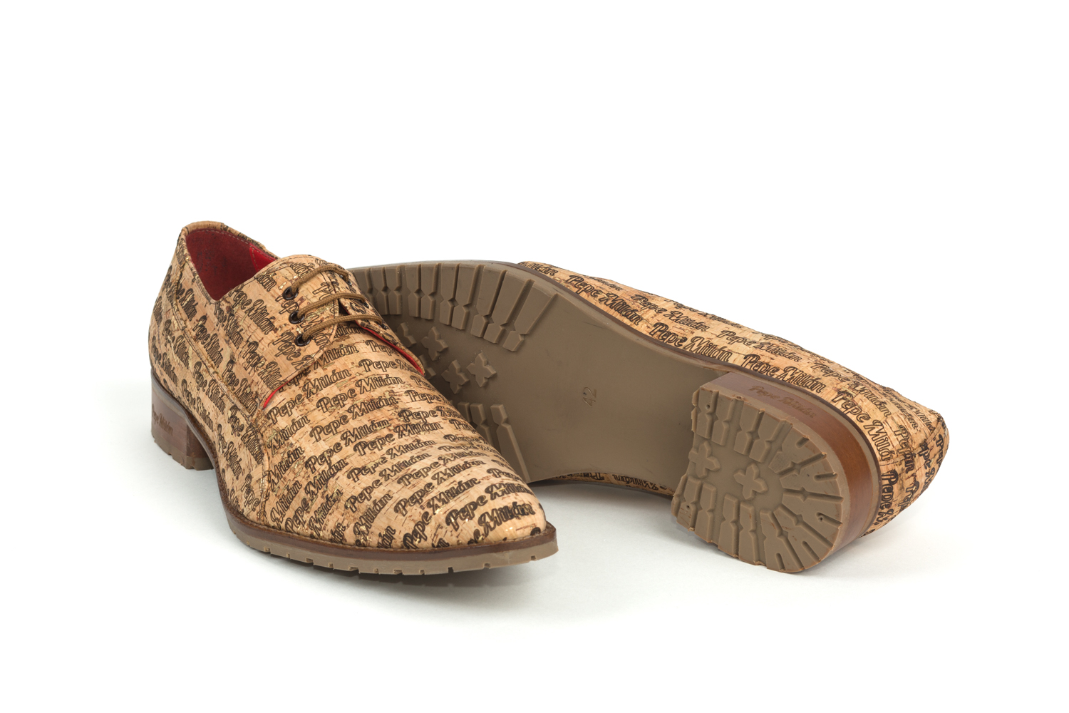 Zapato modelo Gold heart, en corcho Milán.