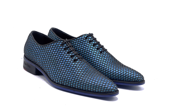 Modelo TRAVIS BLUE , fabricado en rejilla negra 